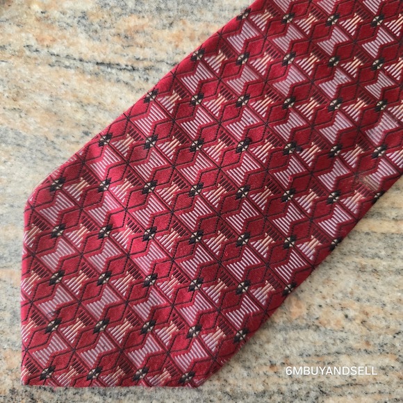 Jones New York Red Geometric Pattern 100% Imported Silk Neck Tie Red Black White - Picture 1 of 6